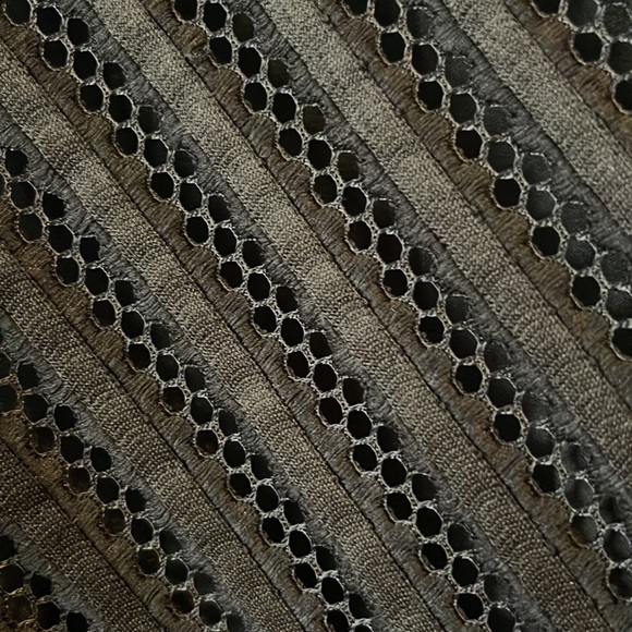 HM black dress - Picture 3 of 5